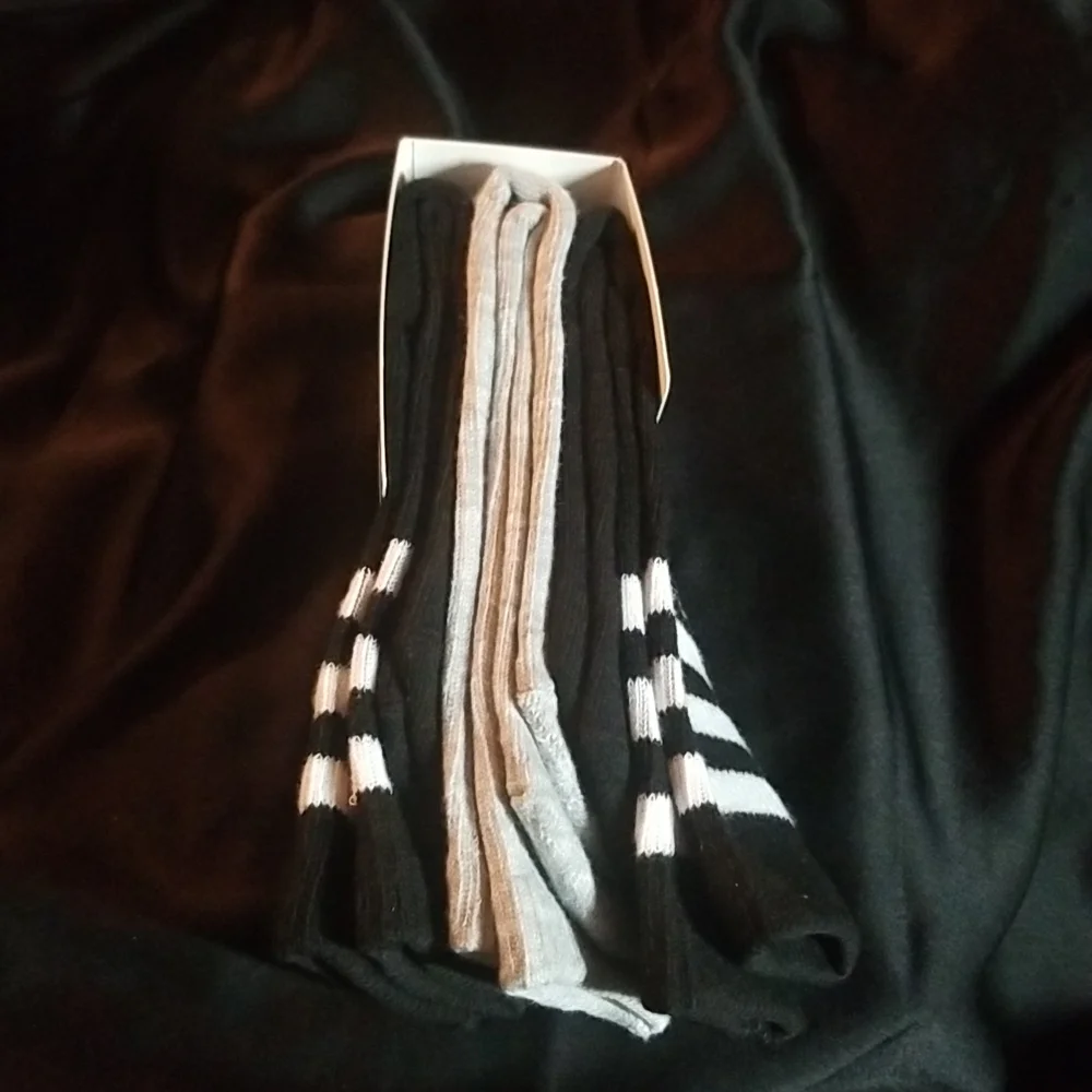 Adidas 3 pack crew socks sz. 5-10 black & gray - Picture 6 of 11
